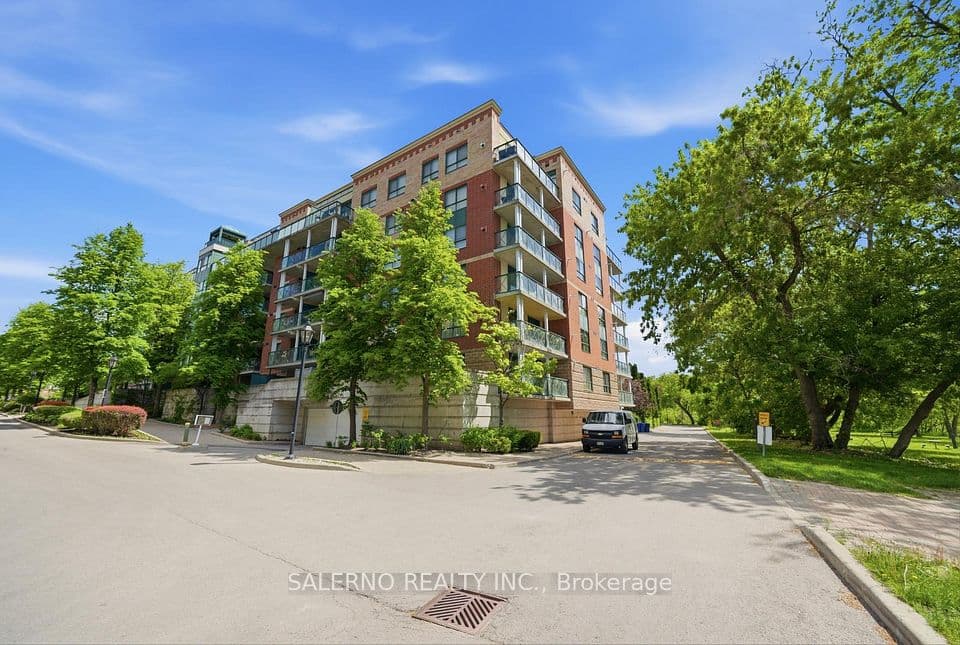 141 Woodbridge Avenue 312, Vaughan, ON L4L 9G6 – main photo