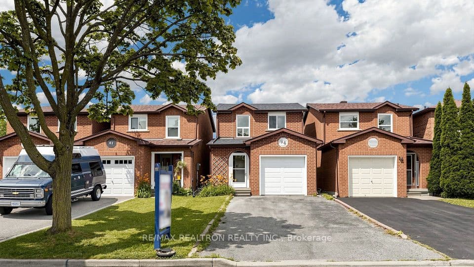 64 Dunbar Crescent, Markham, ON L3R 6W6 – photo 2