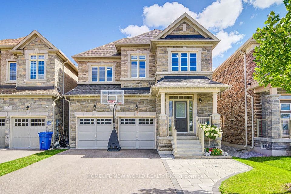 11 Conductor Avenue, Whitchurch-Stouffville, ON L4A 4X5 – main photo