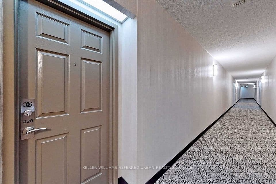 309 Major Mackenzie Drive E 420, Richmond Hill, ON L4C 9V5 – photo 2