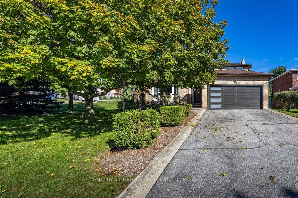 3 Royal Court, Bradford West Gwillimbury, ON L3Z 2P5 – photo 2