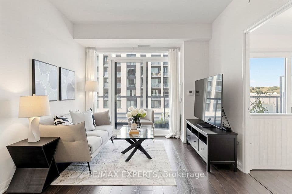 99 Eagle Rock Way 302, Vaughan, ON L6A 5A7 – photo 3