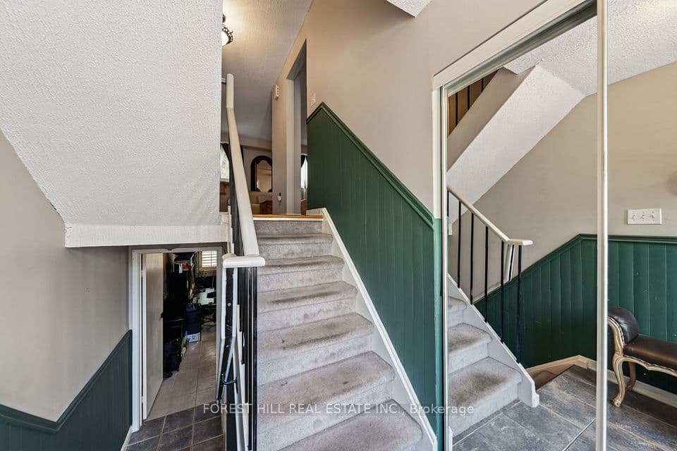 25 Deer Run Crescent 9, Bradford West Gwillimbury, ON L3Z 1N1 – photo 3