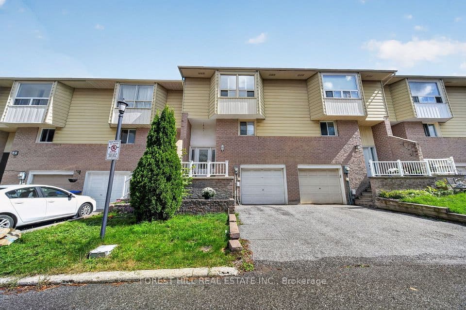25 Deer Run Crescent 9, Bradford West Gwillimbury, ON L3Z 1N1 – main photo