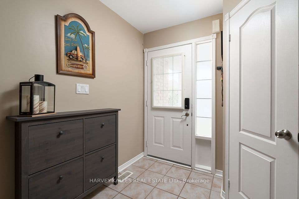 27 Hirst Avenue, Georgina, ON L4P 4E6 – photo 3