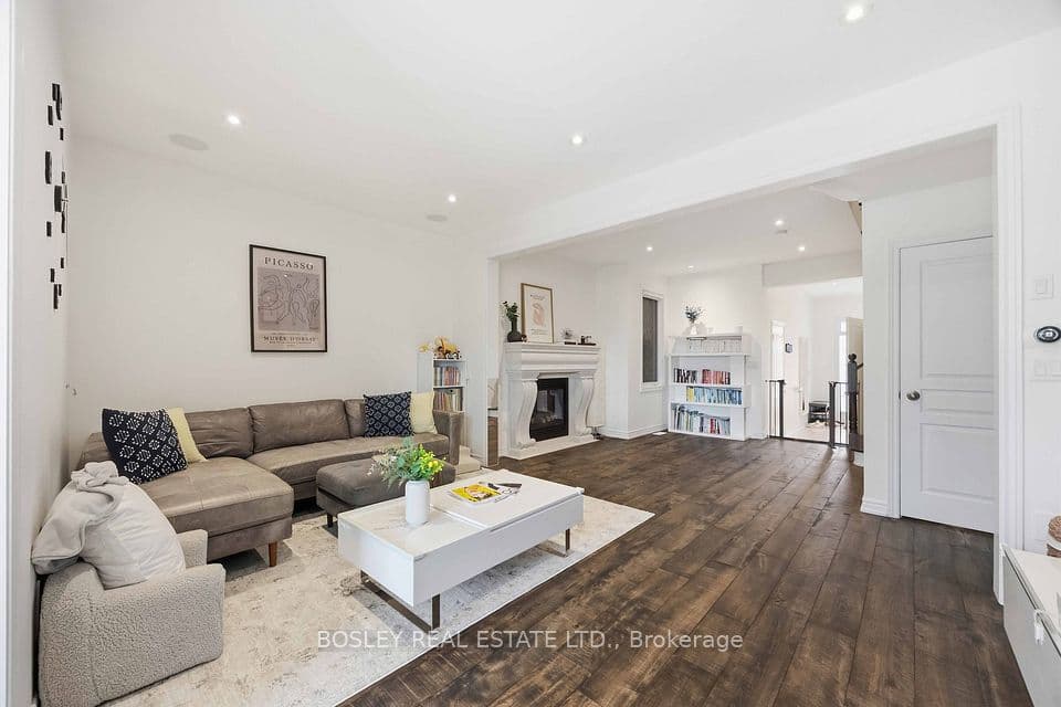 39 Alexie Way, Vaughan, ON L4H 3V3 – photo 3