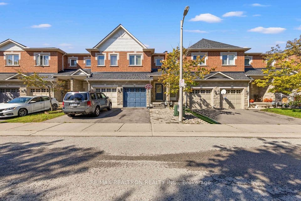 56 North Lake Road 23, Richmond Hill, ON L4E 0G5 – main photo