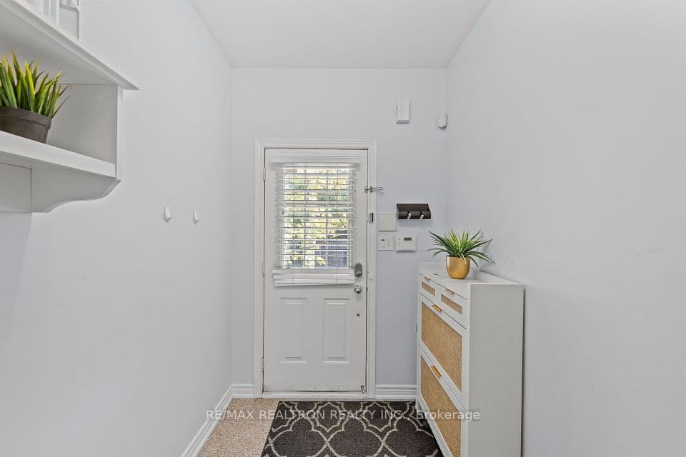 56 North Lake Road 23, Richmond Hill, ON L4E 0G5 – photo 2