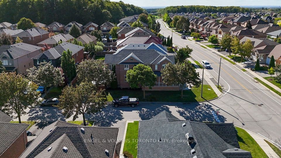 311 Maria Antonia Road, Vaughan, ON L4H 2Z1 – photo 3