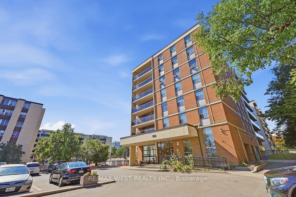 180 Dudley Avenue 302, Markham, ON L3T 4X2 – main photo