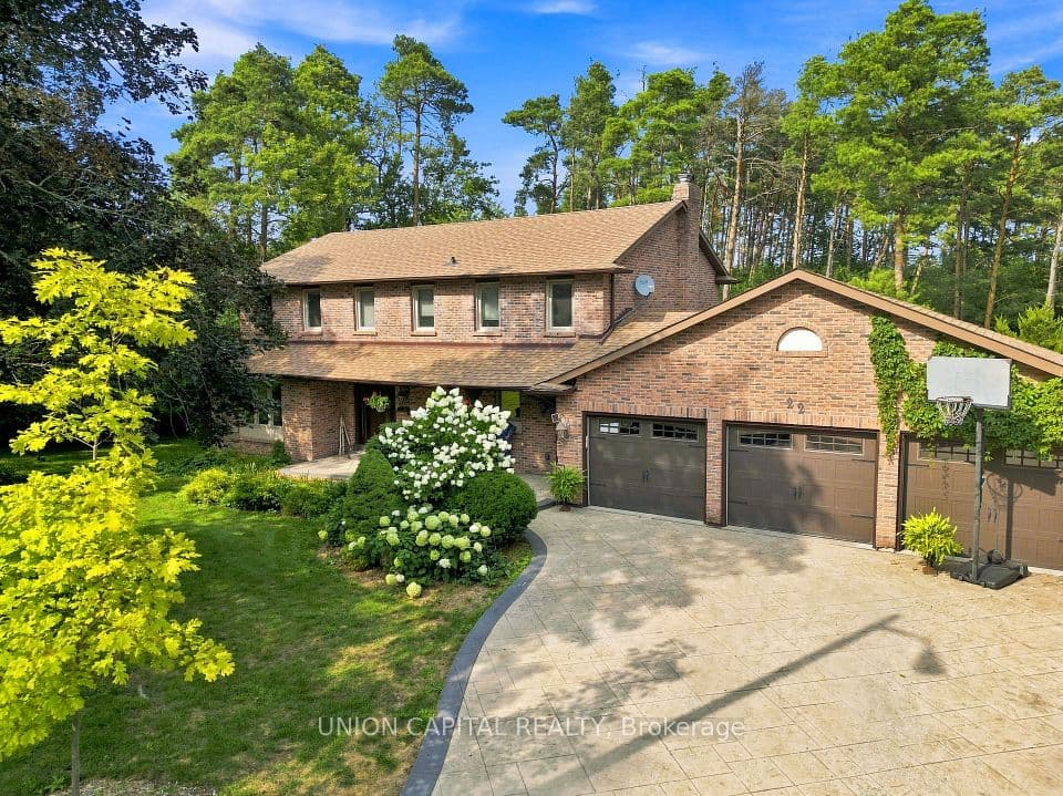 22 Cynthia Crescent, Richmond Hill, ON L4E 2P8 – main photo