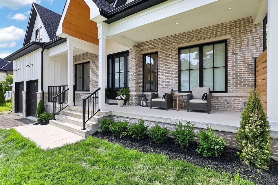 351 South Street, Whitchurch-Stouffville, ON L4A 7W4 – photo 2