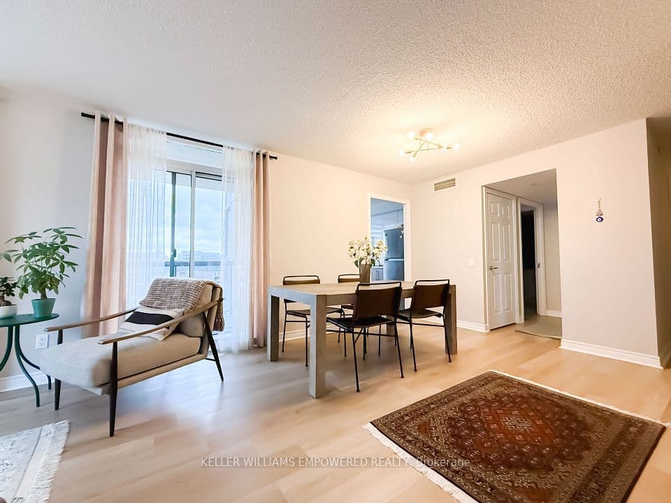51 Times Avenue 302, Markham, ON L3T 7X7 – photo 3
