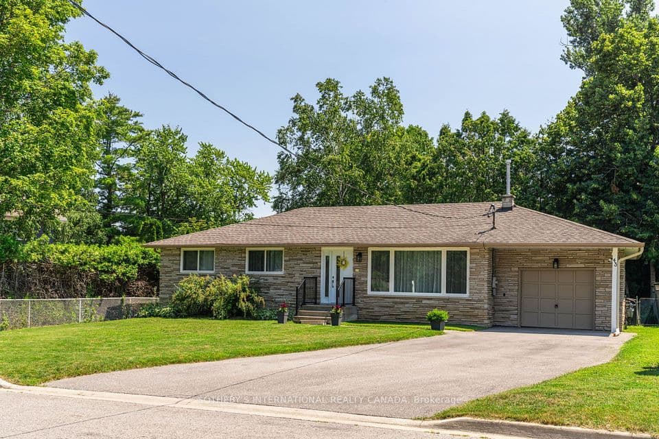 43 Northwood Road, Georgina, ON L0E 1R0 – photo 2
