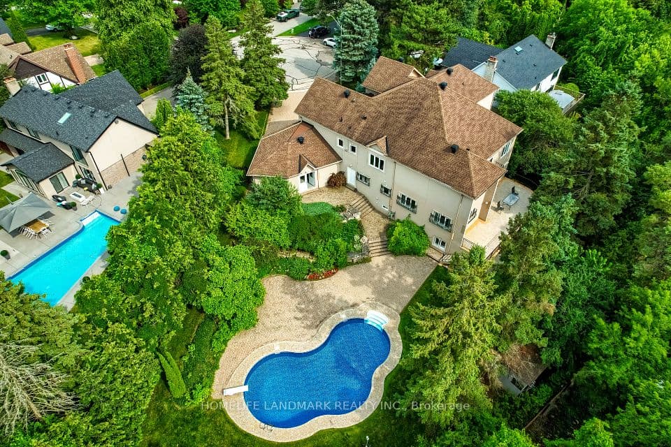 14 Meadow Heights Court, Vaughan, ON L4J 1V6 – main photo