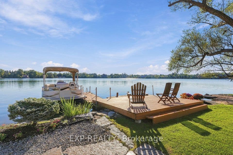 3 Willowbank Avenue, Richmond Hill, ON L4E 3B4 – photo 3