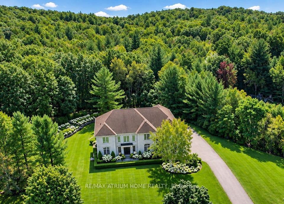 65 Kingswood Drive, King, ON L7B 1K8 – main photo