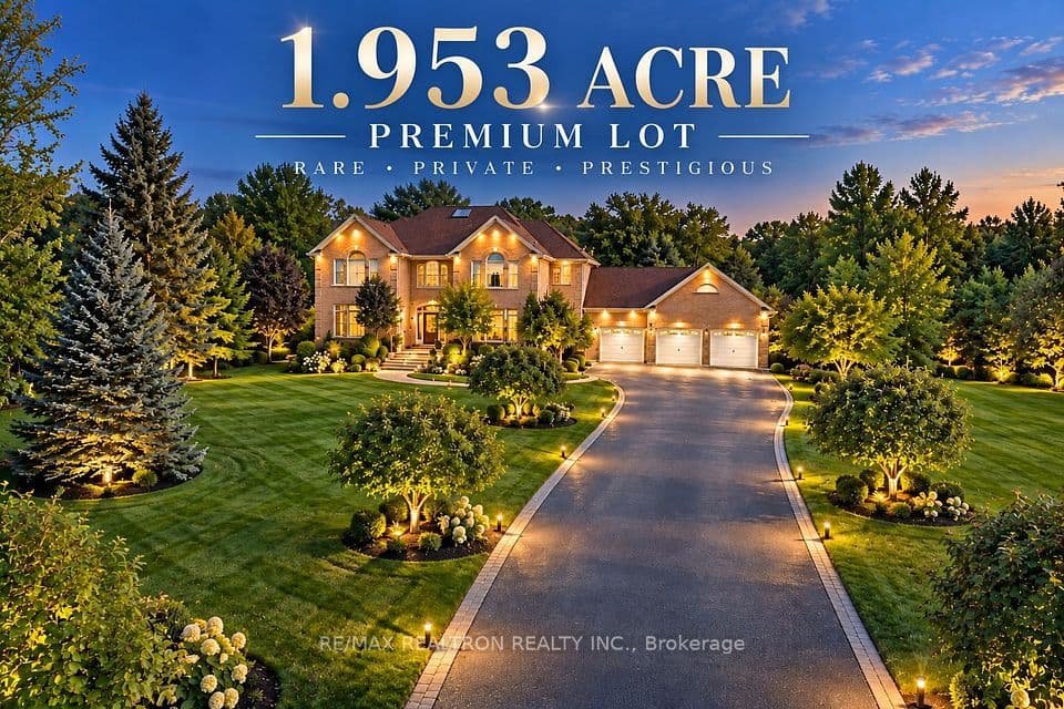 8 Country Heights Drive, Richmond Hill, ON L4E 3M8 – photo 2