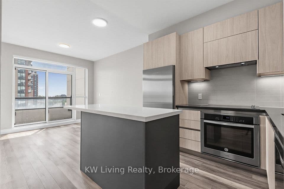 15 Water Walk Drive 711, Markham, ON L6G 0G2 – main photo