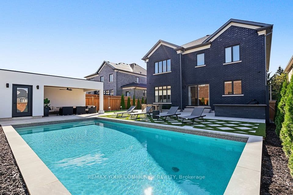 86 Sculpture Garden Lane, Vaughan, ON L4H 4P1 – photo 2