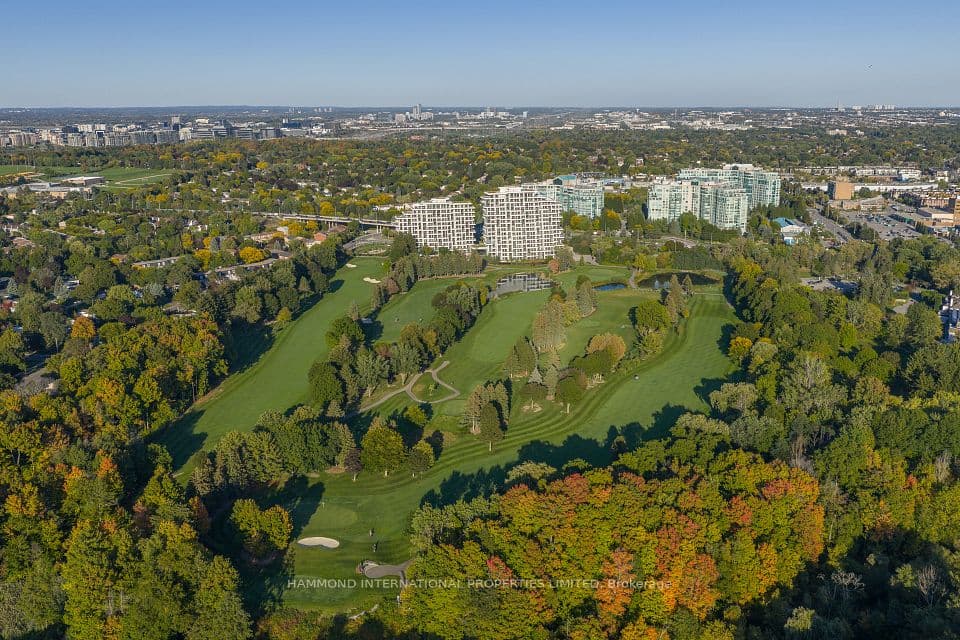 397 Royal Orchard Boulevard 706, Markham, ON L3T 0H3 – photo 2