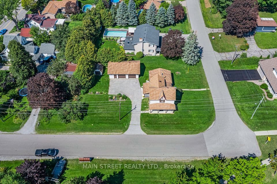 60 Albert Street, East Gwillimbury, ON L0G 1M0 – photo 2