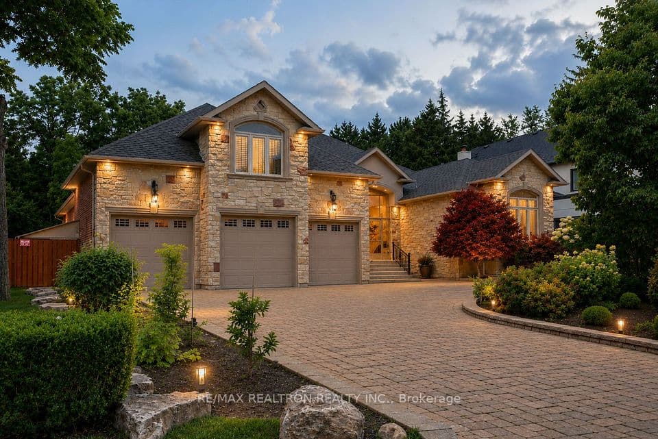 16 Boyle Drive, Richmond Hill, ON L4C 6C9 – photo 3