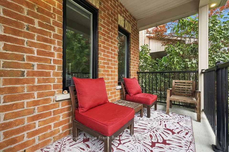 6 Foxbury Road, Uxbridge, ON L9P 1Z9 – photo 2