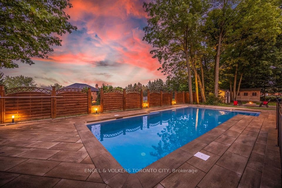 11 Cedarwood Crescent, King, ON L0G 1N0 – photo 3