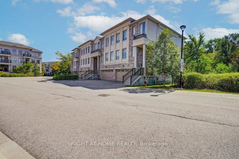 6 Plowman Lane, Richmond Hill, ON L4S 0G4 – photo 3