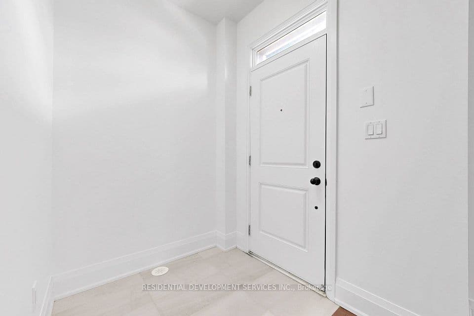37 Village Parkway, Markham, ON L3R 5R8 – photo 3