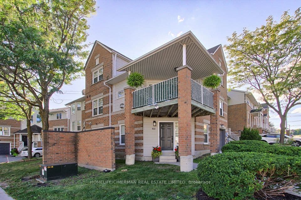 30 Brandy Lane Way, Newmarket, ON L3Y 8P7 – photo 3