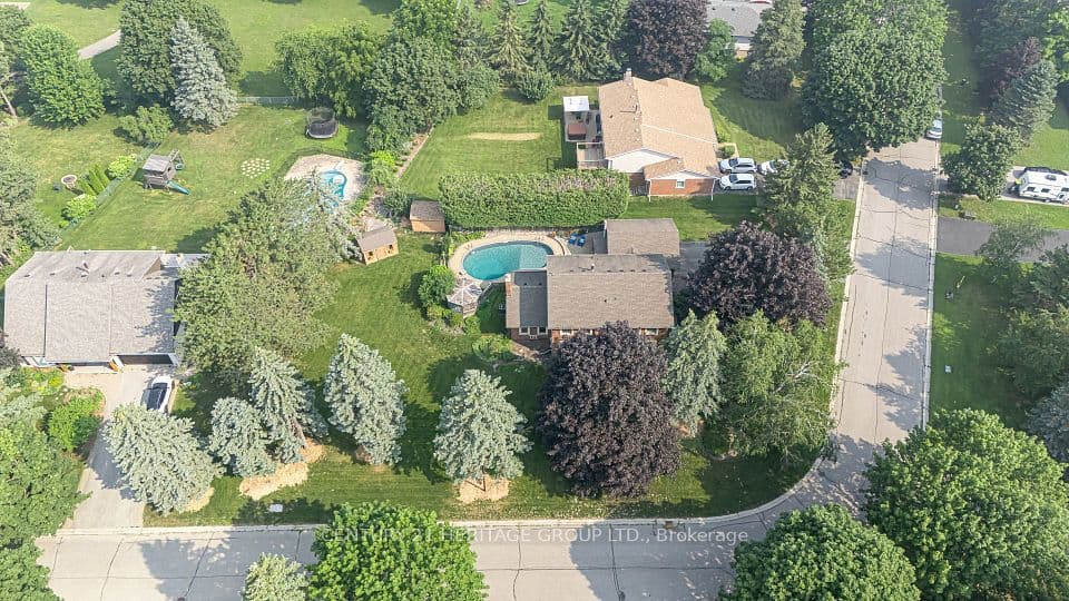 25 Grant Court, East Gwillimbury, ON L9N 0Z3 – photo 3