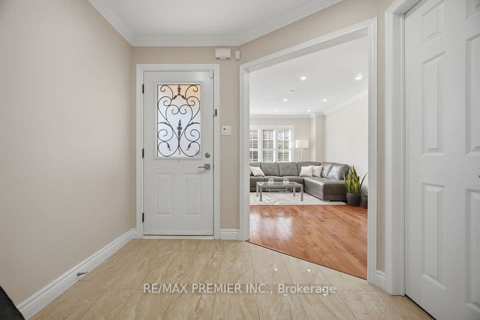 102 Pinedale Gate 66, Vaughan, ON L4L 8X3 – photo 3