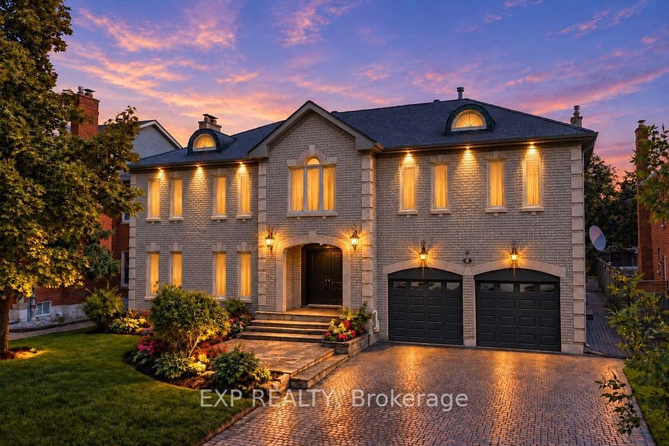 29 Northgate Crescent, Richmond Hill, ON L4B 2K8 – main photo