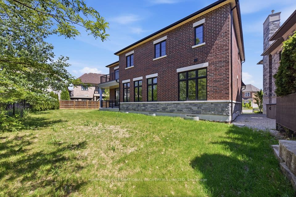 28 LITTLE CELESTE Court, Vaughan, ON L6A 4Z7 – photo 3