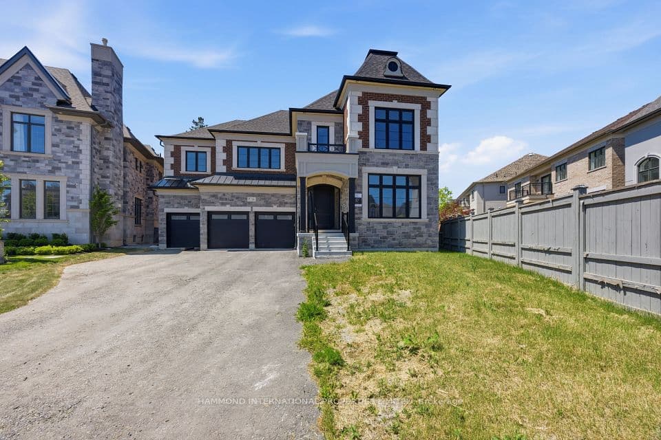 28 LITTLE CELESTE Court, Vaughan, ON L6A 4Z7 – photo 2