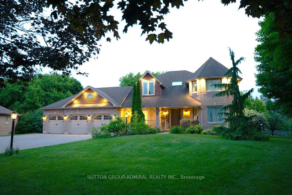 60 Maple Way, East Gwillimbury, ON L0G 1V0 – main photo
