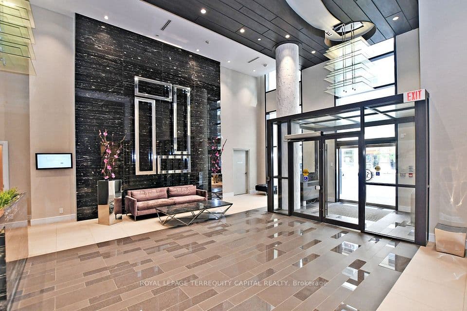 9199 Yonge Street 505, Richmond Hill, ON L4C 1H7 – photo 3