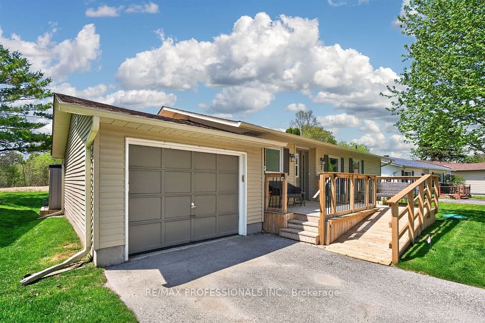 7 Tamarack Court, New Tecumseth, ON L0G 1W0 – photo 3