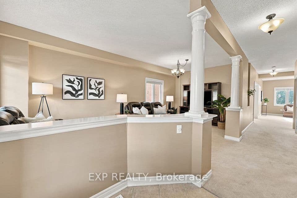 36 Saltzburg Crescent, Georgina, ON L4P 4H3 – photo 3