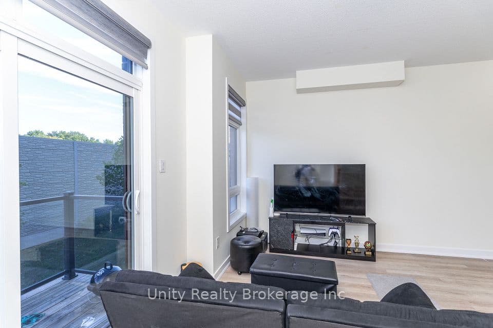 194 Dalhousie Street, Vaughan, ON L4L 9S1 – photo 2