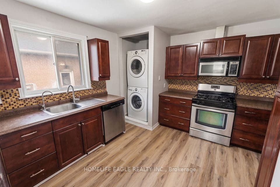169 Penn Avenue, Newmarket, ON L3Y 2S3 – photo 3