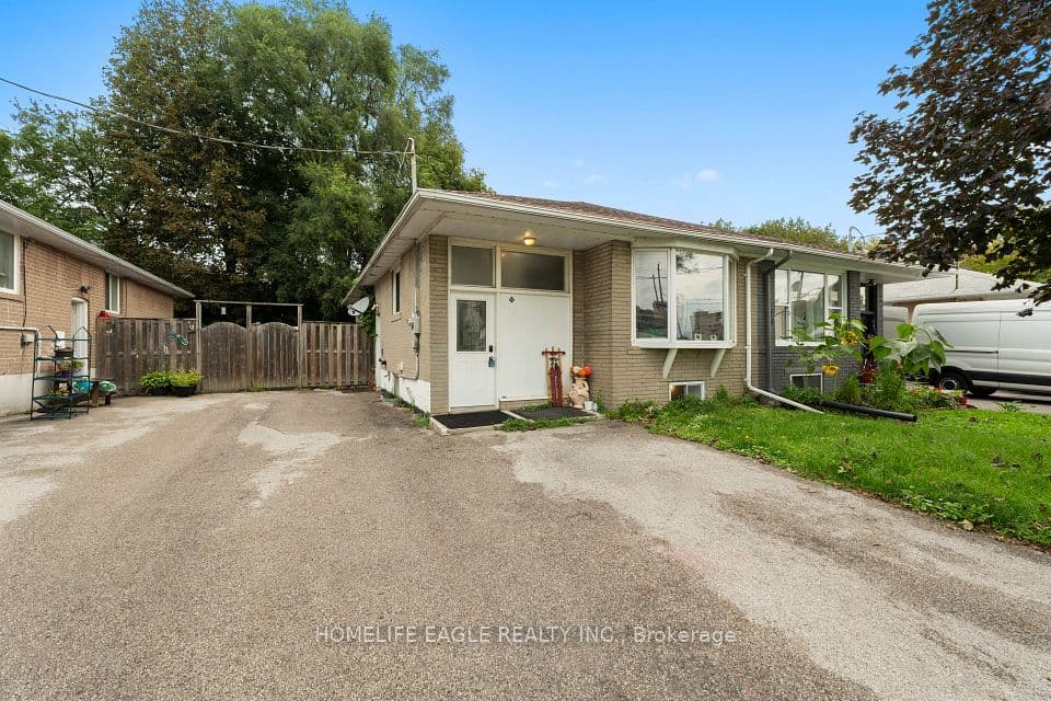 169 Penn Avenue, Newmarket, ON L3Y 2S3 – main photo