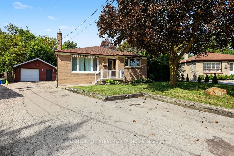 64 Cartier Crescent, Richmond Hill, ON L4C 2N4 – photo 2