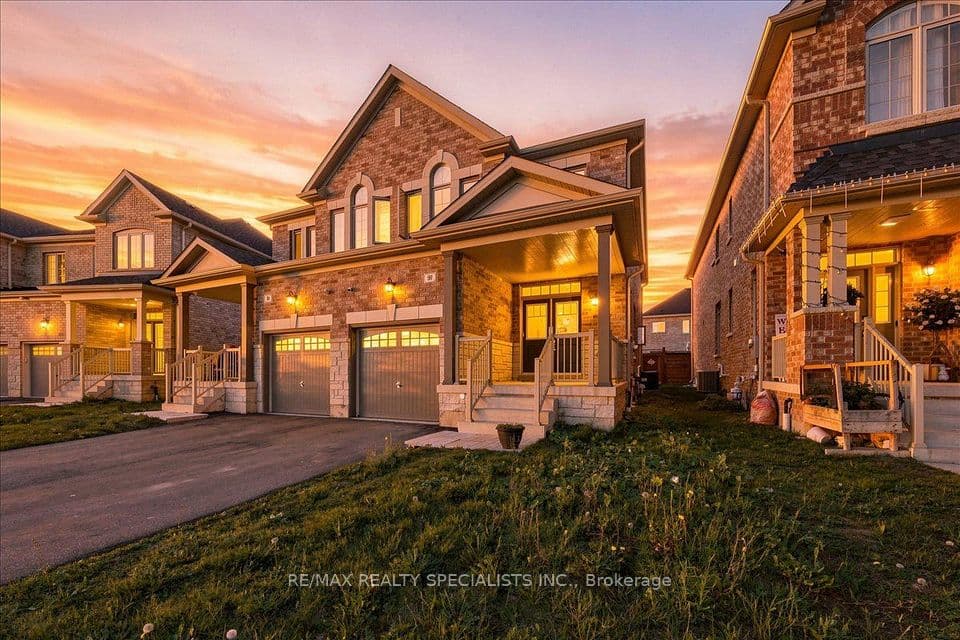 90 FERRAGINE Crescent, Bradford West Gwillimbury, ON L3Z 4K2 – photo 2