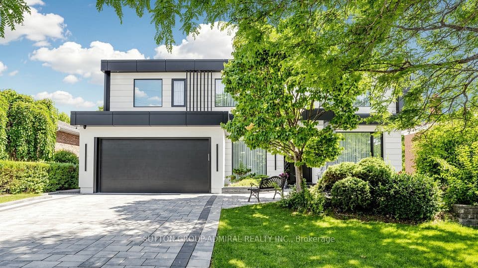 33 Thorny Brae Drive, Markham, ON L3T 3G5 – main photo