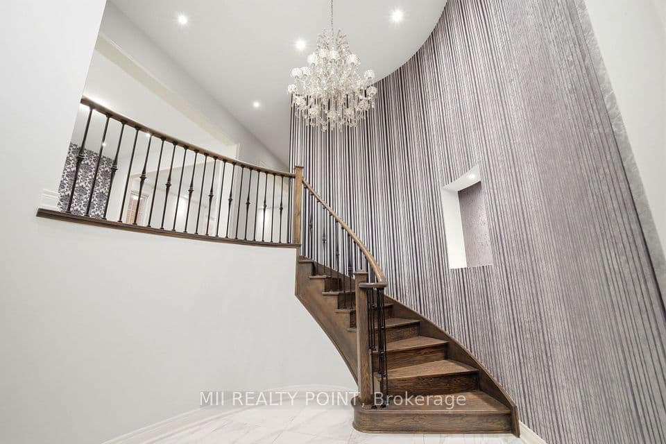 135 Abner Miles Drive, Vaughan, ON L6A 4X4 – photo 3