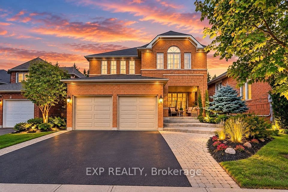 499 Silken Laumann Drive, Newmarket, ON L3X 2H9 – main photo