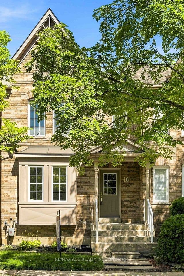 16 White's Hill Avenue, Markham, ON L6B 1C1 – photo 3
